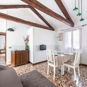 Colombina Like At 3 Bedrooms Fully Equipped Air Conditioned Apartment Venedig