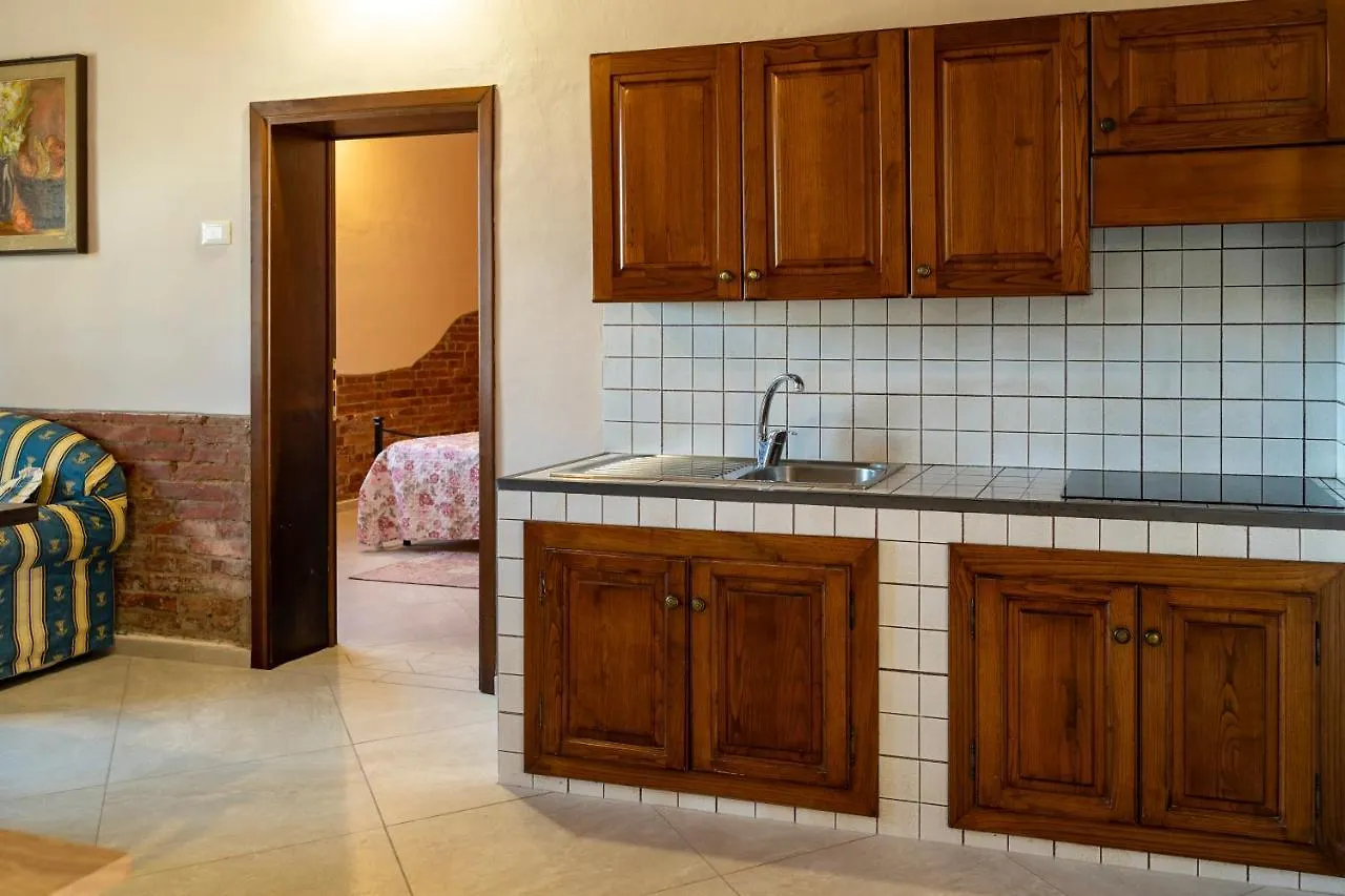Farm stay Agriturismo Lodolazzo Cortona Italy
